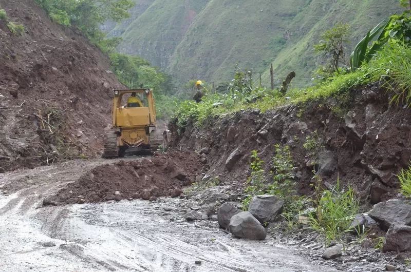 Los derrumbes afectan permanentemente esta vía que une al departamento de Arauca con Norte de Santander.